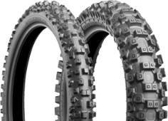 Nahaufnahme der Lauffläche Bridgestone X30 70/100-19 42 M Vorne TT
