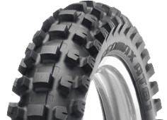 Nahaufnahme der Lauffläche Dunlop Geomax AT81 110/100-18 64 M Hinten TT NHS