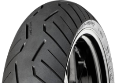 Nahaufnahme der Lauffläche Continental ContiRoadAttack 3 120/70ZR18 (59 W) Vorne TL M/C