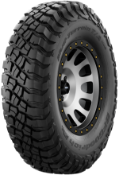 Nahaufnahme der Lauffläche BFGoodrich Mud Terrain T/A KM3 7.50 R16 116 Q LT