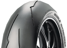 Nahaufnahme der Lauffläche Pirelli Diablo Supercorsa SP V3 200/60ZR17 (80 W) Hinten TL M/C