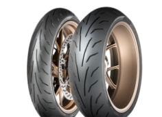 Nahaufnahme der Lauffläche Dunlop Qualifier Core 120/60ZR17 (55 W) Vorne TL