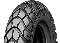 Nahaufnahme der Lauffläche Michelin REGGAE 130/90-10 61 J Vorne/Hinten TL
