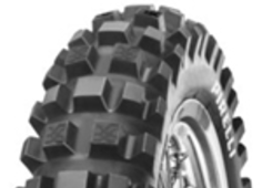 Nahaufnahme der Lauffläche Pirelli MT 16 Garacross 120/100-18 (59 )Hinten TT NHS