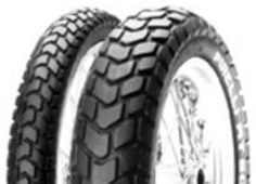 Nahaufnahme der Lauffläche Pirelli MT 60 90/90-19 52 P Vorne TT DP