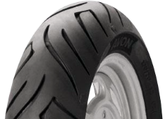 Nahaufnahme der Lauffläche Avon AM63 Viper Stryke 110/90-12 64 P Vorne TL RF
