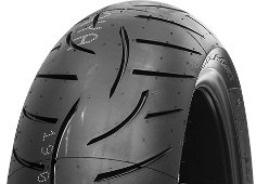 Nahaufnahme der Lauffläche Metzeler Roadtec Z8 Interact 160/60ZR18 (70 W) Hinten TL M/C M