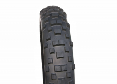 Nahaufnahme der Lauffläche Duro DM1159 140/80-18 70 R TT M/C