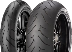 Nahaufnahme der Lauffläche Pirelli Diablo Rosso II 170/60ZR17 (72 W) Hinten TL M/C