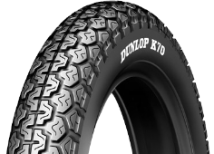 Nahaufnahme der Lauffläche Dunlop K70 4.00-18 64 S Hinten TT