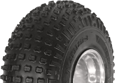 Nahaufnahme der Lauffläche BKT AT-109 16x8-7 NHS